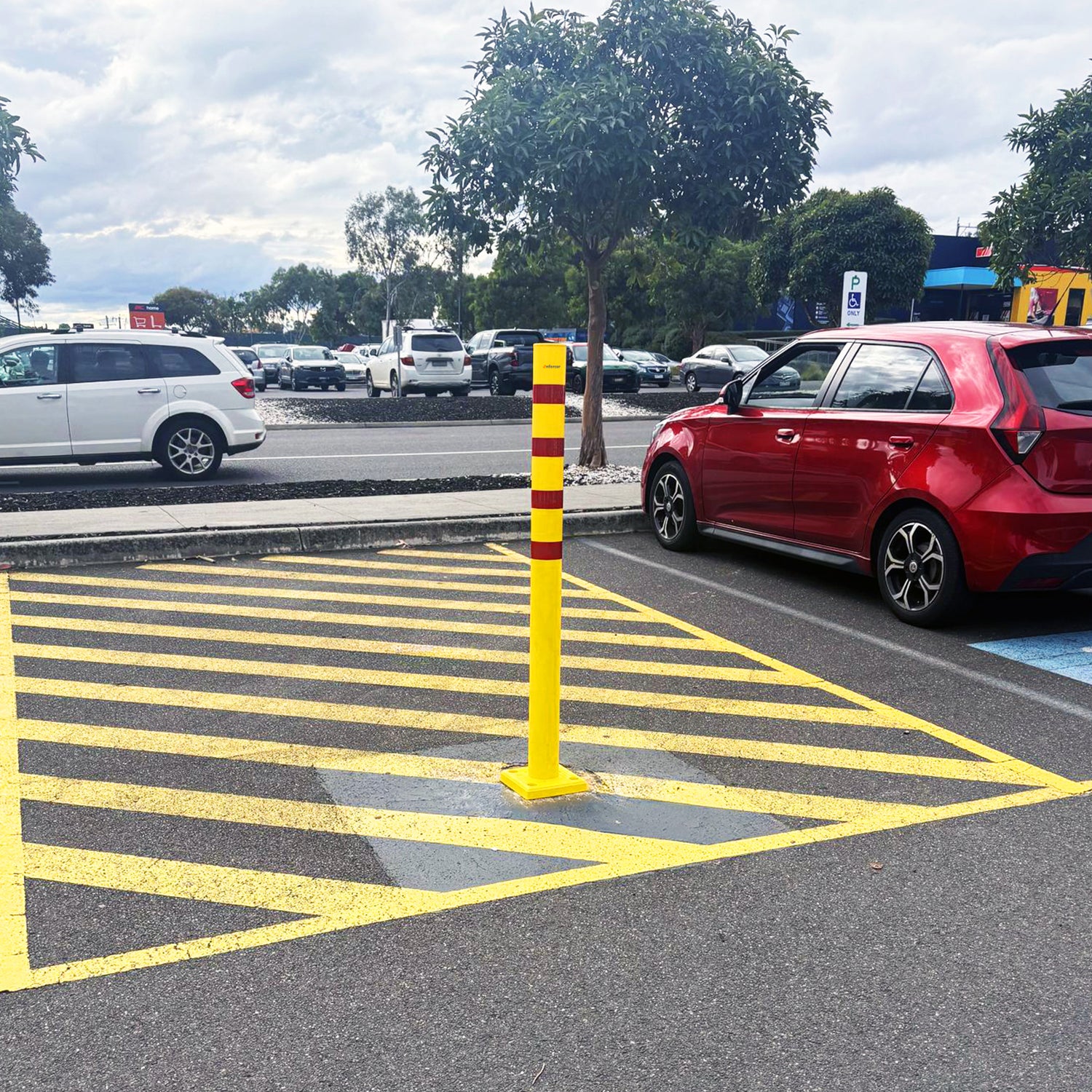 Bollard Impact Surface Mounted - Shared Zone 1350mm High