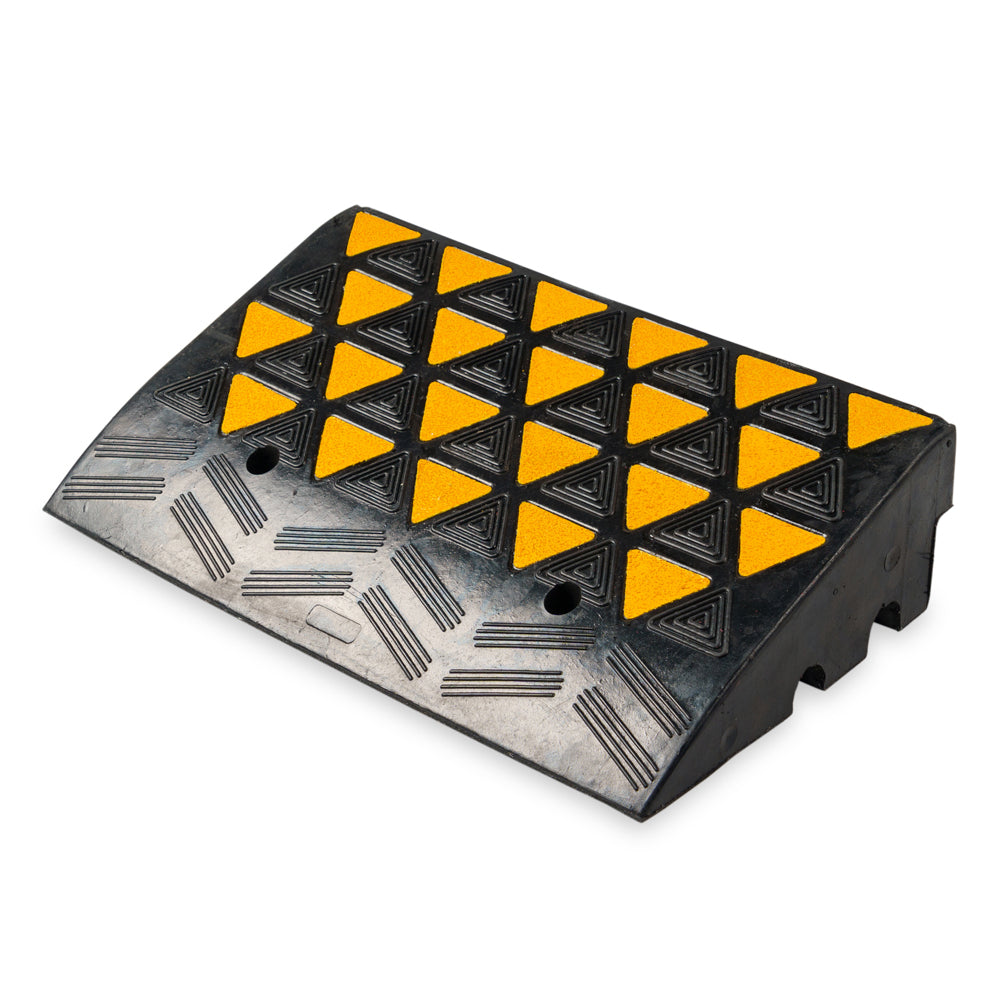 Kerb Ramp Rubber High-Vis Reflectors - 150mm High